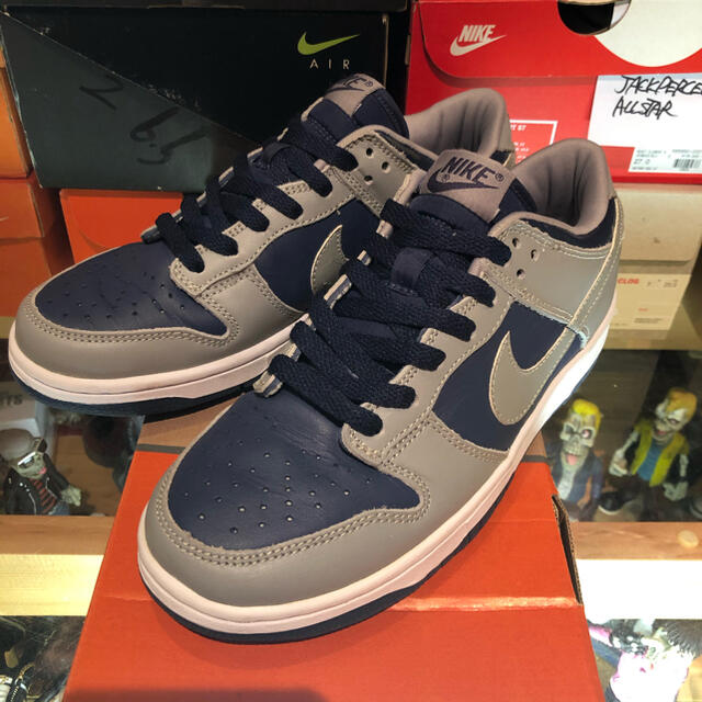 国内直営店 NIKE DUNK LOW 灰紺 アトモスatmos メンズ | bca.edu.gr