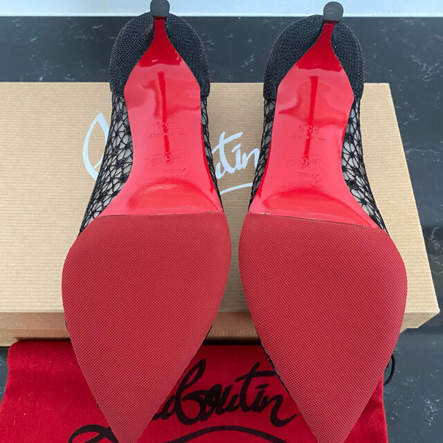 Christian Louboutin(クリスチャンルブタン)の美品！クリスチャンルブタン　35.5 レディースの靴/シューズ(ハイヒール/パンプス)の商品写真