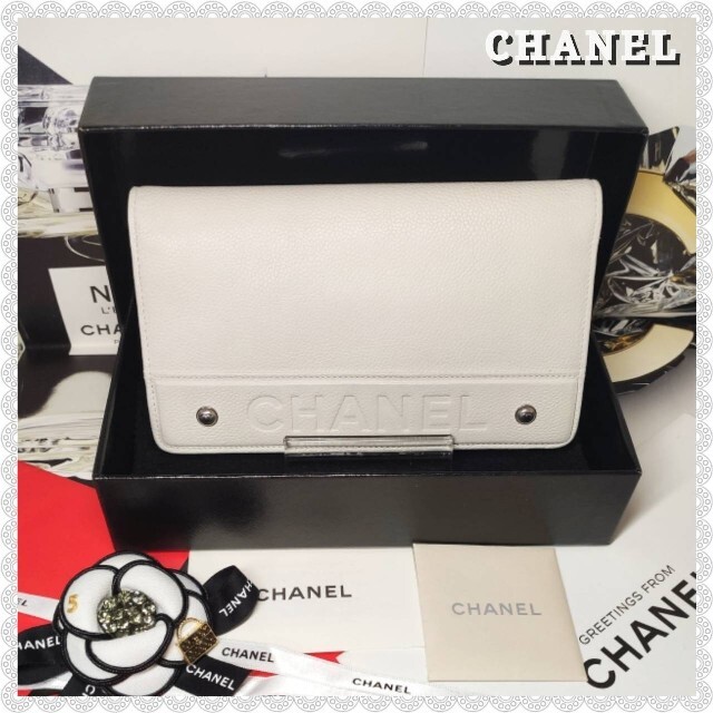 CHANEL(シャネル)の専用シャネル キャビアスキン ロゴ 二つ折り 長財布 【鑑定済】 レディースのファッション小物(財布)の商品写真