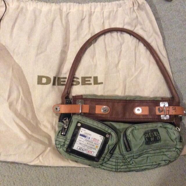 DIESEL(ディーゼル)の本日限定価格　DIESEL 　ディーゼルバッグ レディースのバッグ(ハンドバッグ)の商品写真