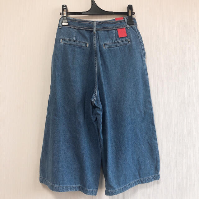 Levi's(リーバイス)のLevi's＊ワイドクロップドデニム＊26inch＊未使用品 レディースのパンツ(デニム/ジーンズ)の商品写真