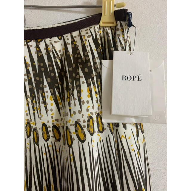ROPE’(ロペ)のROPE 総柄スカート レディースのスカート(ひざ丈スカート)の商品写真
