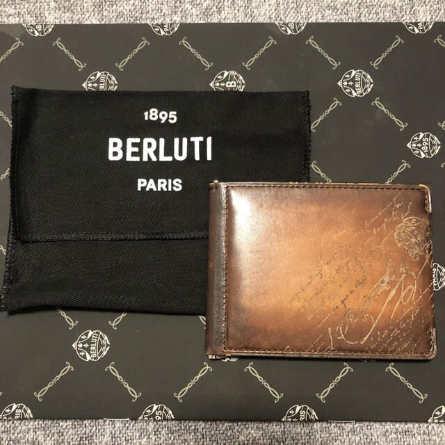 Berluti(ベルルッティ)のえーじぇー様専用Berluti(ベルルッティ)マネークリップ財布 メンズのファッション小物(マネークリップ)の商品写真