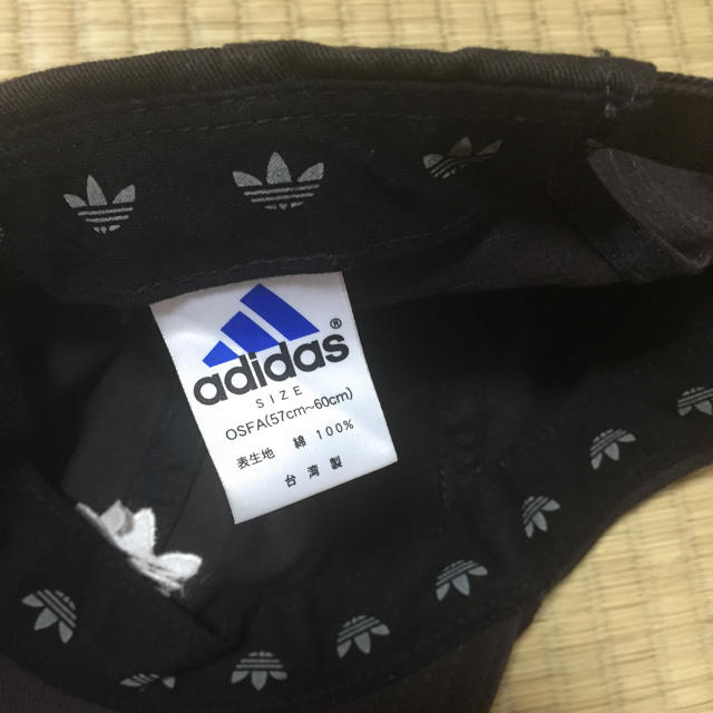 adidas(アディダス)のアディダス カーブキャップ レディースの帽子(キャップ)の商品写真