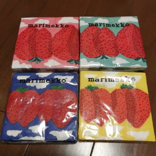 マリメッコ(marimekko)のマリメッコ　マンシッカヴォレット　ペーパーナプキン(テーブル用品)