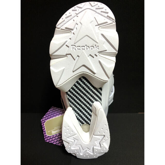 Reebok(リーボック)の【新品未使用】リーボック　ポンプフューリー　サンダル　23センチ レディースの靴/シューズ(サンダル)の商品写真