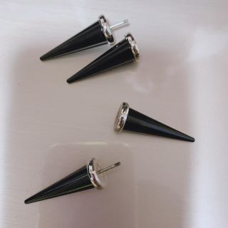 AMBUSH(ピアス(両耳用))のフリマアイテム一覧 AMBUSH(ピアス(両耳用))のフリマアイテム一覧