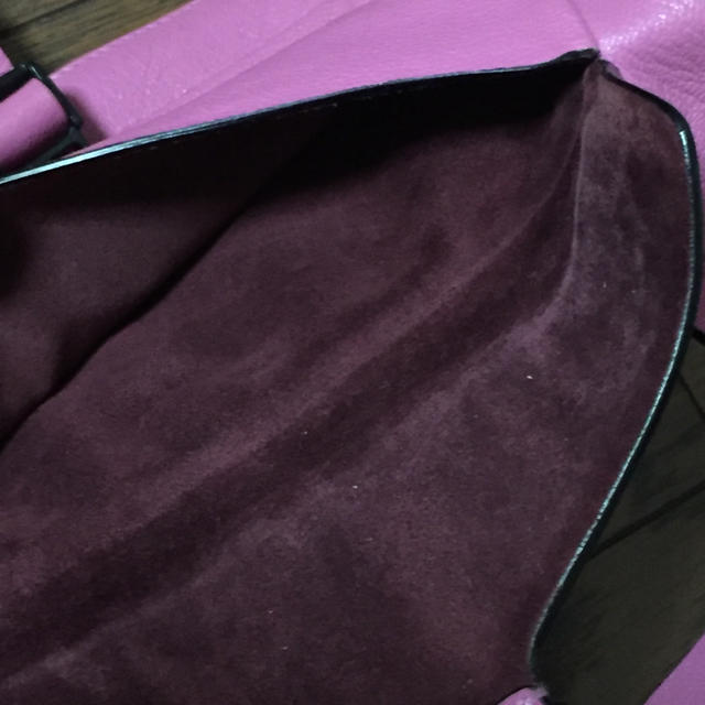 miumiu(ミュウミュウ)の美品☆ピンク レザー ミニ ショルダー バッグ ミュウミュウ レディースのバッグ(ショルダーバッグ)の商品写真