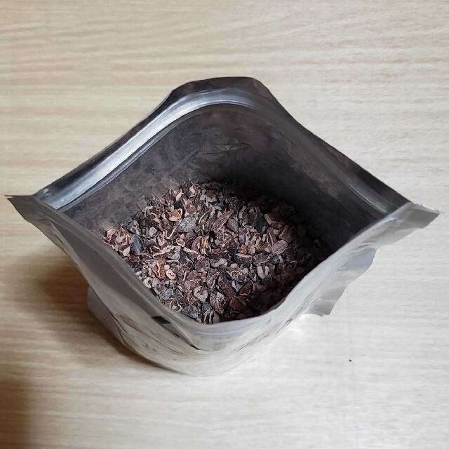 (mimi様専用)Raw Organic Cacao Nibs(カカオニブ)  食品/飲料/酒の食品(菓子/デザート)の商品写真