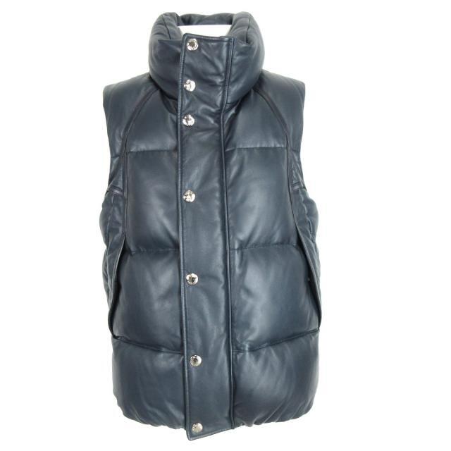 LOUIS VUITTON - ルイヴィトン ダウンベスト サイズ46 L -の通販 LOUIS VUITTON - ルイヴィトン ダウンベスト サイズ46 L -の通販