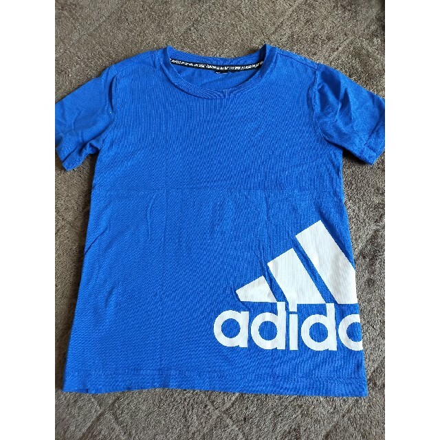 adidas(アディダス)のアディダス　ティーシャツ キッズ/ベビー/マタニティのキッズ服男の子用(90cm~)(Tシャツ/カットソー)の商品写真