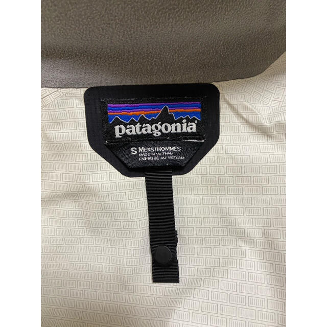 patagonia(パタゴニア)の【patagonia】 ナイロンジャケット 黒　Sサイズ メンズのジャケット/アウター(ナイロンジャケット)の商品写真