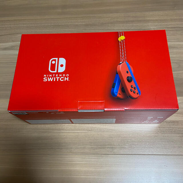 Nintendo Switch(ニンテンドースイッチ)の【新品未開封】Nintendo Switch マリオレッド×ブルー セット エンタメ/ホビーのゲームソフト/ゲーム機本体(家庭用ゲーム機本体)の商品写真