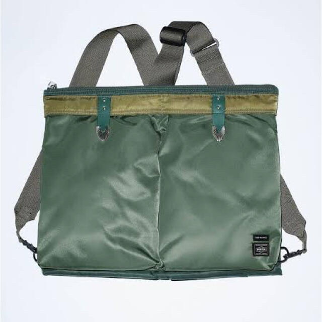 TOGA(トーガ)のtoga porter コラボヘルメットバッグ メンズのバッグ(ショルダーバッグ)の商品写真