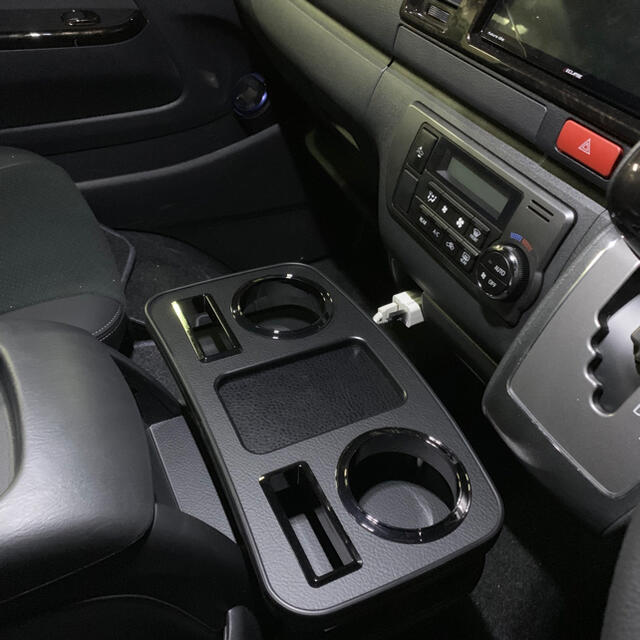1ハイエース 0系 フロントセンターテーブル Bkレザー ドリンクホルダーの通販 By Car Table Shop ラクマ 1ハイエース 0系 フロントセンターテーブル Bkレザー ドリンクホルダーの通販 By Car Table Shop ラクマ