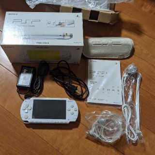 プレイステーションポータブル(PlayStation Portable)のPSP(携帯用ゲーム機本体)