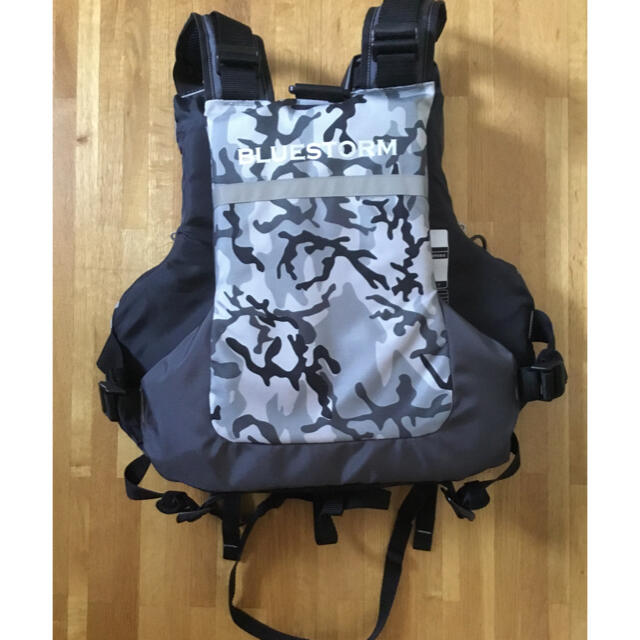 ブルーストーム　BSJ-26RS SHINOBI CAMO スポーツ/アウトドアのフィッシング(ウエア)の商品写真