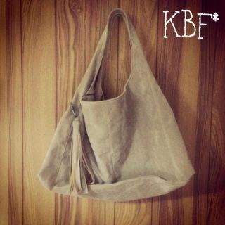 ケービーエフ(KBF)のKBF*タッセルバック(ショルダーバッグ)