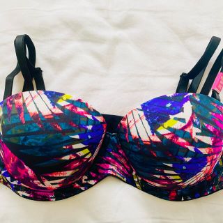 ヴィクトリアズシークレット(Victoria's Secret)のPINK victoria's secret Bra (size32C)(ブラ)