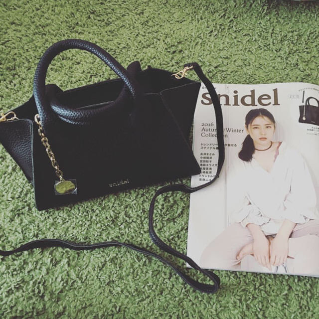 SNIDEL(スナイデル)の♡お得♡本革調bag+メイクポーチ レディースのバッグ(ショルダーバッグ)の商品写真