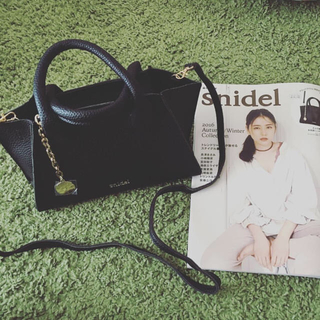 スナイデル(SNIDEL)の♡お得♡本革調bag+メイクポーチ(ショルダーバッグ)