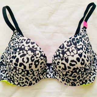 ヴィクトリアズシークレット(Victoria's Secret)のPINK victoria's secret Bra (size34C)(ブラ)