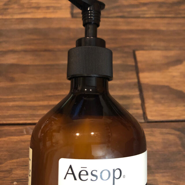 aesop レゾルート　ボディバーム