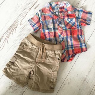 オールドネイビー(Old Navy)のOLD NAVY  半袖　シャツ　&   パンツ　　18-24months(シャツ/カットソー)