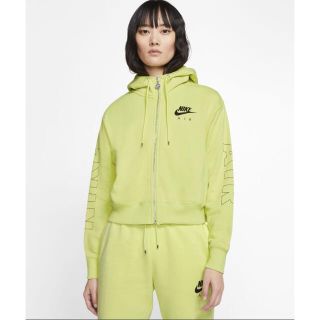 ナイキ(NIKE)の最終SALE❣️【新品】NIKE パーカー　グリーンMサイズ(パーカー)