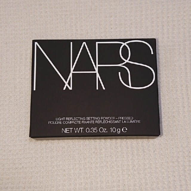 NARS(ナーズ)のNARSライトリフレクティングセッティングパウダープレストN  コスメ/美容のベースメイク/化粧品(フェイスカラー)の商品写真