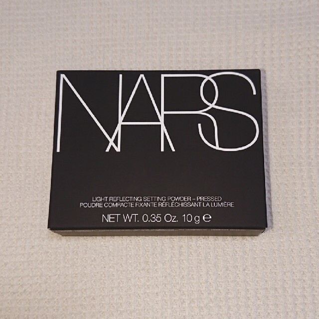 NARS(ナーズ)のNARSライトリフレクティングセッティングパウダープレストN  コスメ/美容のベースメイク/化粧品(フェイスカラー)の商品写真