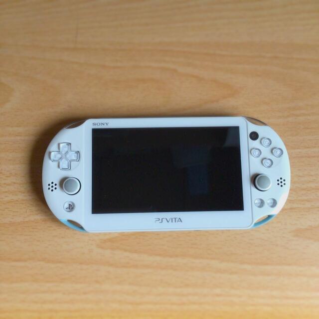 PlayStationVITA 【不良品】【メモリーカード付】携帯用ゲーム機本体