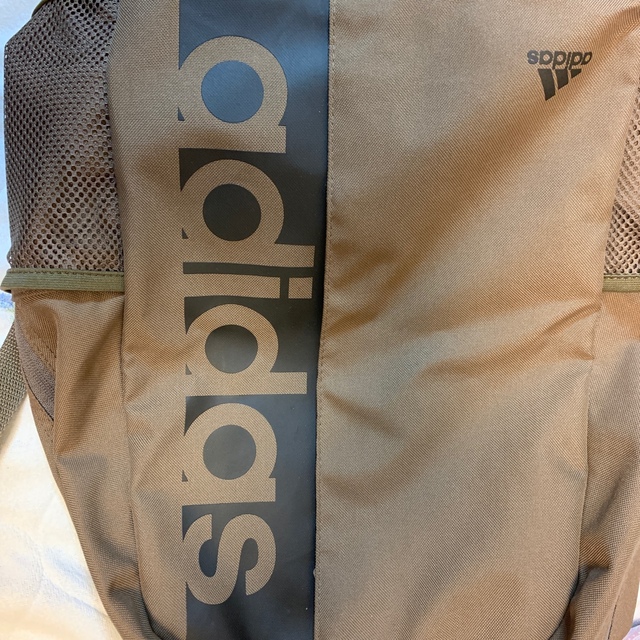 adidas(アディダス)のadidasリュック レディースのバッグ(リュック/バックパック)の商品写真