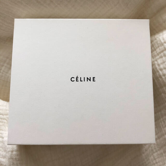 celine(セリーヌ)のCELINE イニシャルチャーム　M  ラージサイズ　アルファベット　ペンダント レディースのアクセサリー(ネックレス)の商品写真