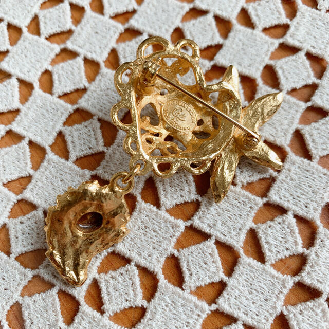 クリスチャンラクロワ ブローチ チャーム ヴィンテージ アクセサリー-