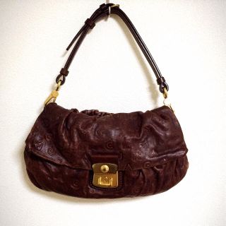 マークバイマークジェイコブス(MARC BY MARC JACOBS)のマークバイマークジェイコブス✰✰ロゴ柄ショルダーバッグ(ショルダーバッグ)