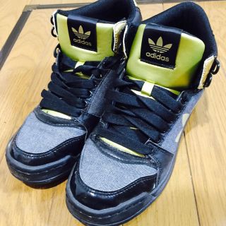 アディダス(adidas)のアディダス スニーカー(スニーカー)