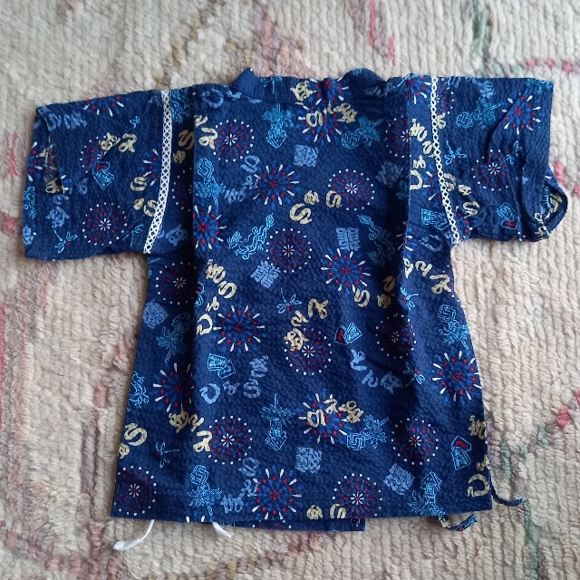 甚平　90センチ　花火柄 キッズ/ベビー/マタニティのキッズ服男の子用(90cm~)(甚平/浴衣)の商品写真