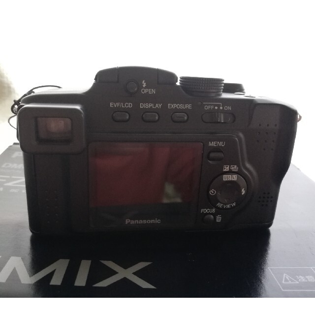 Panasonic(パナソニック)のパナソニック　デジカメ　LUMIX DMC-FZ5 スマホ/家電/カメラのカメラ(コンパクトデジタルカメラ)の商品写真