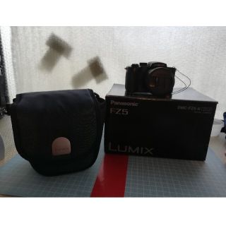 パナソニック(Panasonic)のパナソニック　デジカメ　LUMIX DMC-FZ5(コンパクトデジタルカメラ)