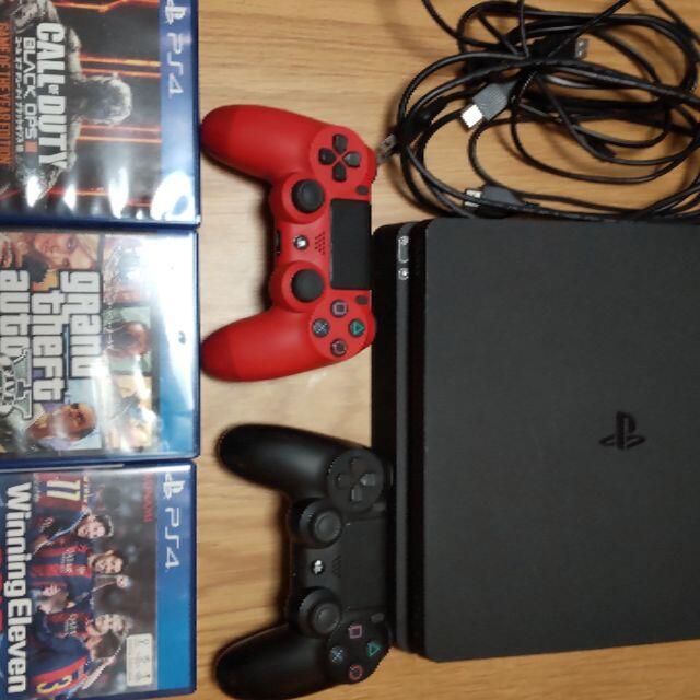 PlayStation4 - PS4本体 コントローラー2個ソフト3本付き(箱、説明書なし)