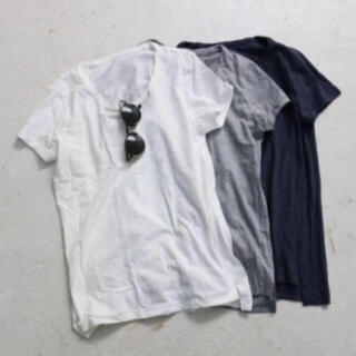 トゥデイフル(TODAYFUL)のTODAYFUL Useful Vneck Tシャツ 無地 春 白 夏 ホワイト(Tシャツ(半袖/袖なし))