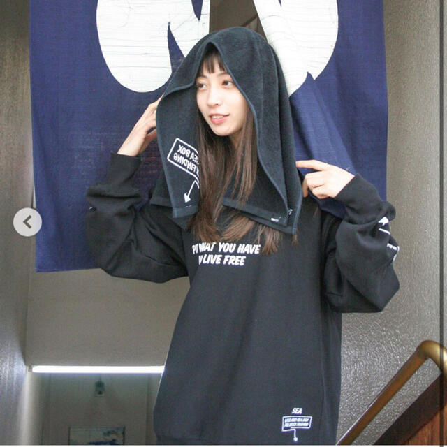 SEA(シー)のWDS ARCVBX CREW NECK﻿ / BLACK (ARCVBX-22 メンズのトップス(スウェット)の商品写真