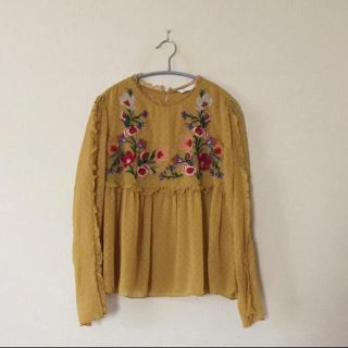 ザラ(ZARA)の★お値下げ★ ZARA 刺繍ブラウス(シャツ/ブラウス(長袖/七分))