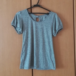 シマムラ(しまむら)のグレーのパフスリーブTシャツ(Tシャツ(半袖/袖なし))