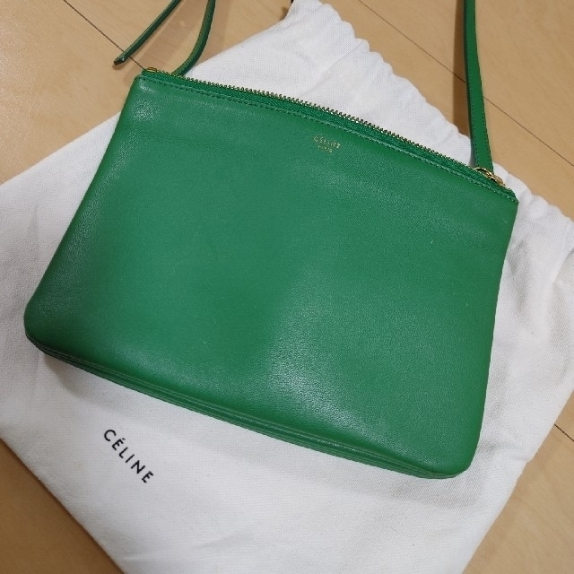 CELINE　緑　ﾄﾘｵ　green　ﾎﾟｰﾁ　ｼｮﾙﾀﾞｰ