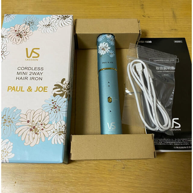 PAUL & JOE(ポールアンドジョー)のヴィダルサスーン×ポール&ジョー　コードレスヘアアイロン スマホ/家電/カメラの美容/健康(ヘアアイロン)の商品写真