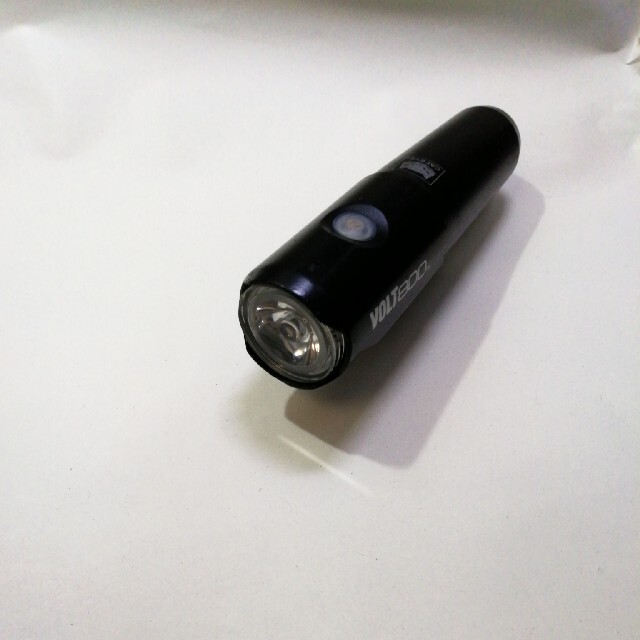 キャットアイ(CAT EYE) LEDヘッドライト VOLT800 HL-EL471RC USB充電式 - 1