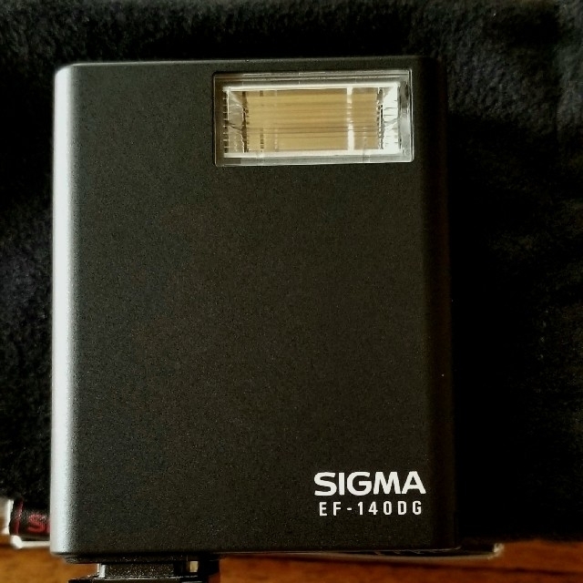 SIGMA(シグマ)のSIGMA フラッシュELECTRONIC FLASH EF-140 DG スマホ/家電/カメラのカメラ(ストロボ/照明)の商品写真