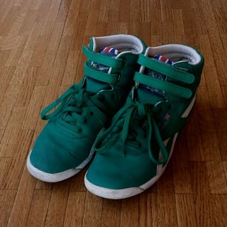 リーボック(Reebok)のReebok シューズ　グリーン　ハイカット(スニーカー)